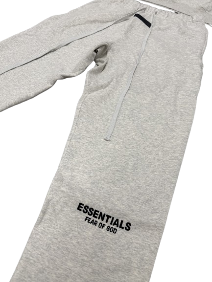 white2-t Light Oat Essential Set